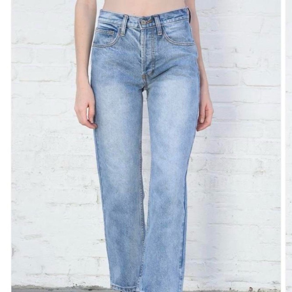 DANNY LIGHT WASH JEANS | Straight Leg